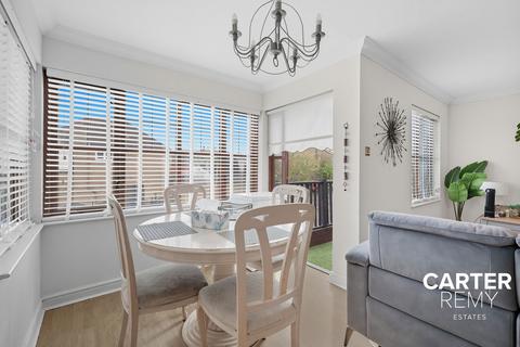 50 Celedon Close, Grays, RM16 6PZ