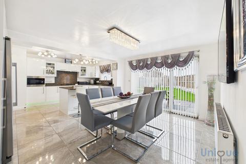 5 bedroom detached house for sale, Princes Way,  Fleetwood, FY7