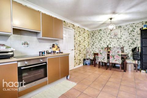 4 bedroom detached house for sale, Agincourt Road, Clacton-On-Sea
