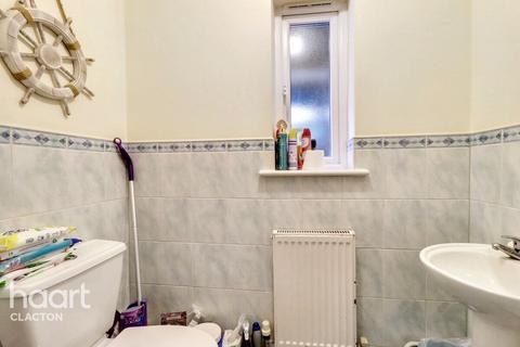 4 bedroom detached house for sale, Agincourt Road, Clacton-On-Sea