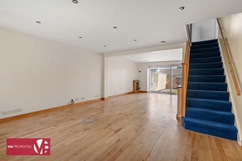 3 bedroom end of terrace house for sale, Perrysfield Road, Waltham Cross EN8