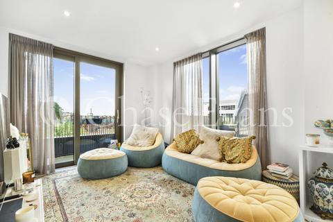 undefined, Wentworth Street, London Square, Spitalfields, London, E1
