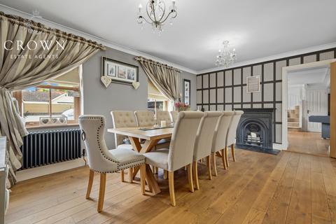 5 bedroom detached house for sale, Church Road, Ramsden Bellhouse, Billericay