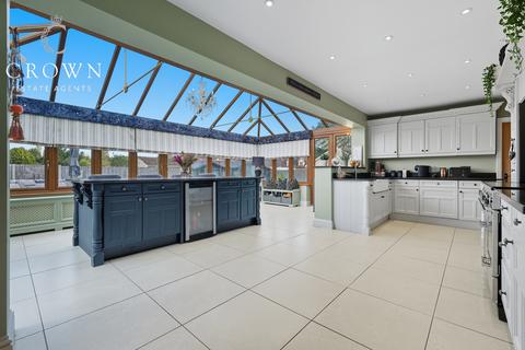 5 bedroom detached house for sale, Church Road, Ramsden Bellhouse, Billericay