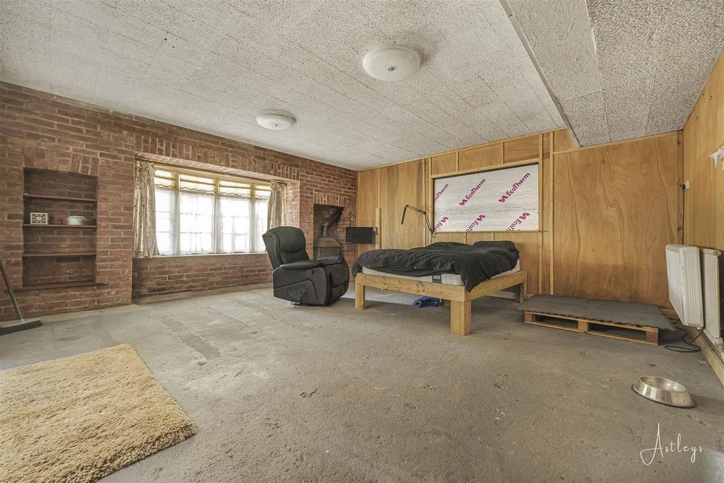 Sitting/Games Room