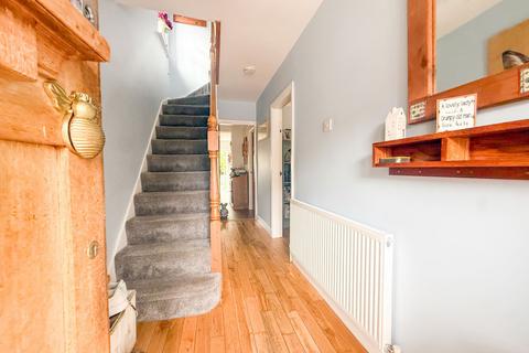 4 bedroom semi-detached house for sale, Berkekeley Road, Shirley, B90