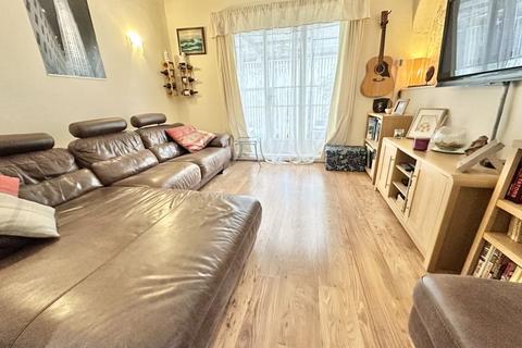 undefined, Cressington Gardens, Ellesmere Port