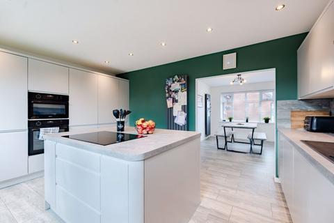 5 bedroom detached house for sale, Morley Road, Higher Runcorn