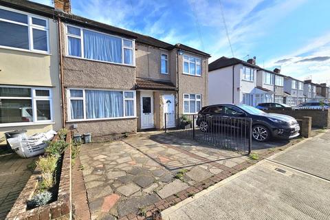 2 bedroom terraced house for sale, Oakleigh Road, Uxbridge, UB10