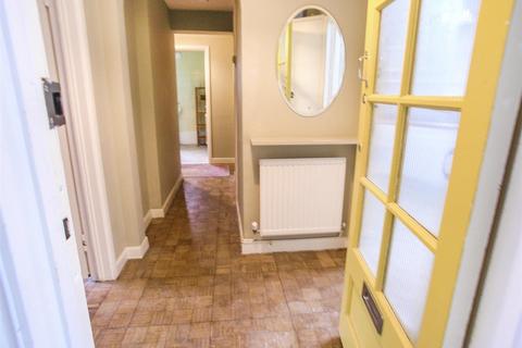 2 bedroom apartment to rent, Rookwood Close, Llandaff