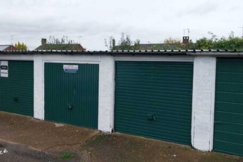 Garage to rent, Eastlands Road, Tunbridge Wells TN4
