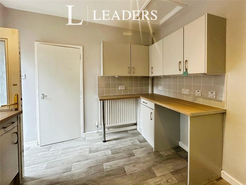 Kitchen (2)