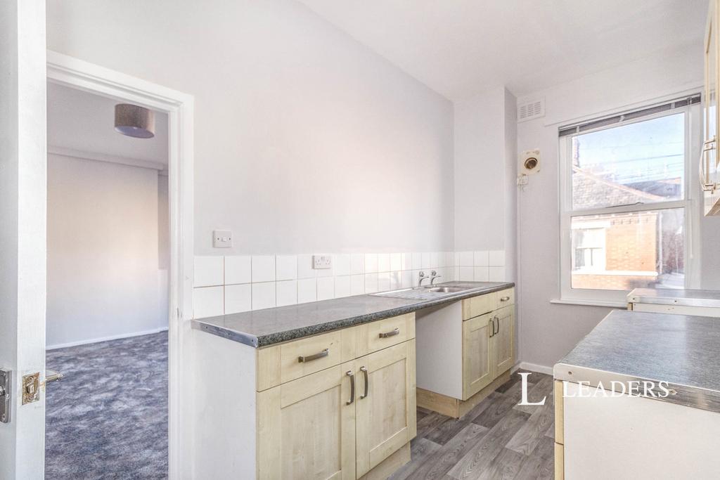 Kitchen (2)