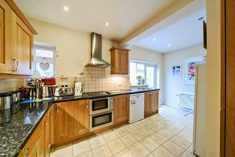 5 bedroom semi-detached house for sale, Nursery Close, Croydon, CR0