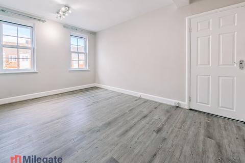 3 bedroom maisonette to rent, Church Road, Ashford TW15