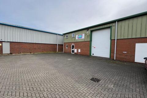 Industrial unit to rent, Maldon Rd Latchingdon CM3 6LG