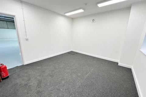 Industrial development to rent, 11-12 Mason Rd Colchester CO1 1BX