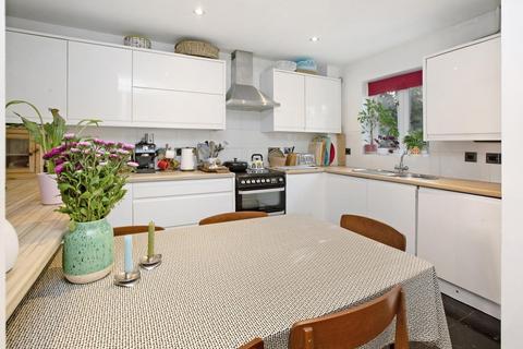 undefined, Station Court, Bovey Tracey, TQ13