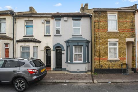 Chamberlain Road, Chatham, Kent, ME4
