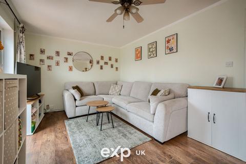 8 Dimock Square, Northampton, NN4 9RB