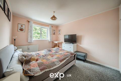 8 Dimock Square, Northampton, NN4 9RB