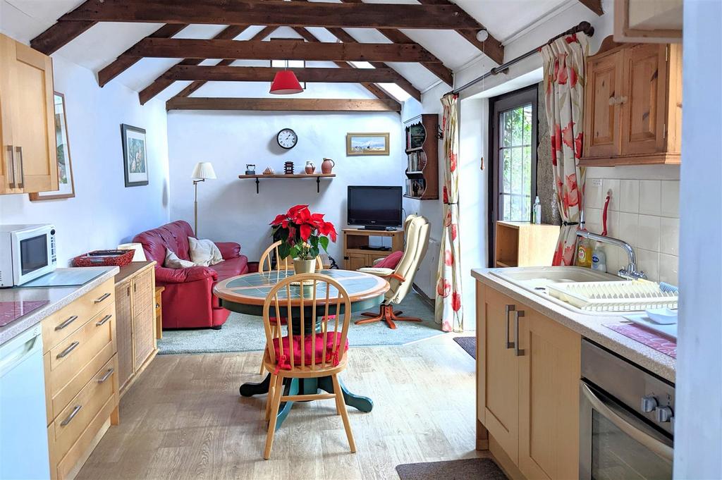 Cottage 1 - Copy.jpg