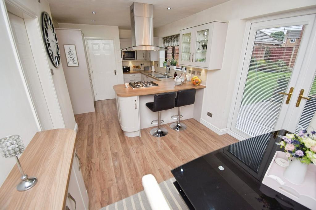 Well Fitted Kitchen