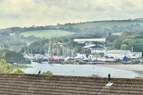 2 bedroom end of terrace house for sale, Riverside View, Truro