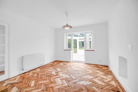 3 bedroom detached house for sale, Harestone Hill, Caterham CR3