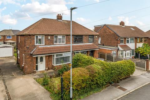 3 bedroom semi-detached house for sale, Peckover Drive, Pudsey, West Yorkshire, LS28