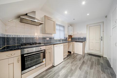 3 bedroom semi-detached house for sale, Peckover Drive, Pudsey, West Yorkshire, LS28