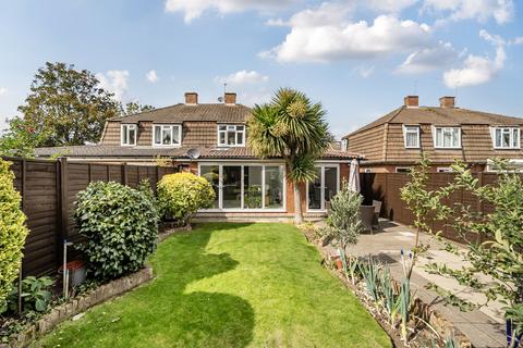 4 bedroom semi-detached house for sale, Latchmere Close, Richmond, TW10