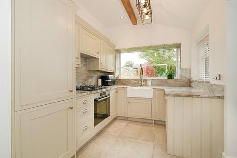 3 bedroom end of terrace house for sale, Angel Street, Shipley BD17