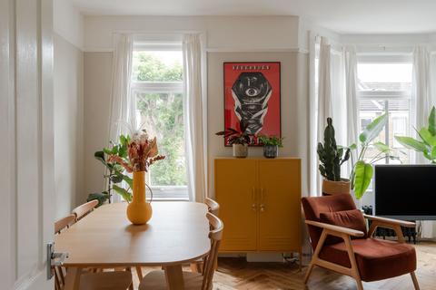107 Twickenham Road, London, E11 4BN
