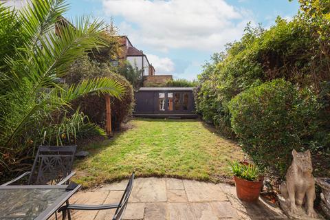 5 bedroom semi-detached house for sale, Woodbourne Avenue, London SW16