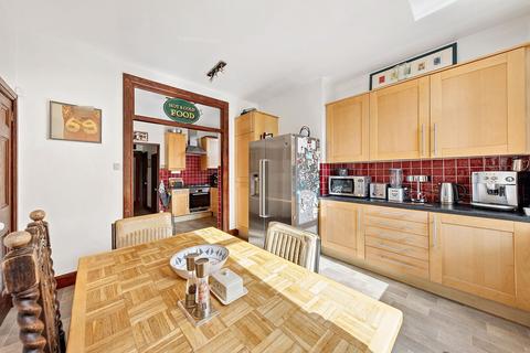 5 bedroom semi-detached house for sale, Woodbourne Avenue, London SW16