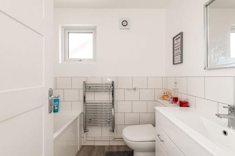 3 bedroom end of terrace house for sale, Stanley Avenue, Queenborough ME11