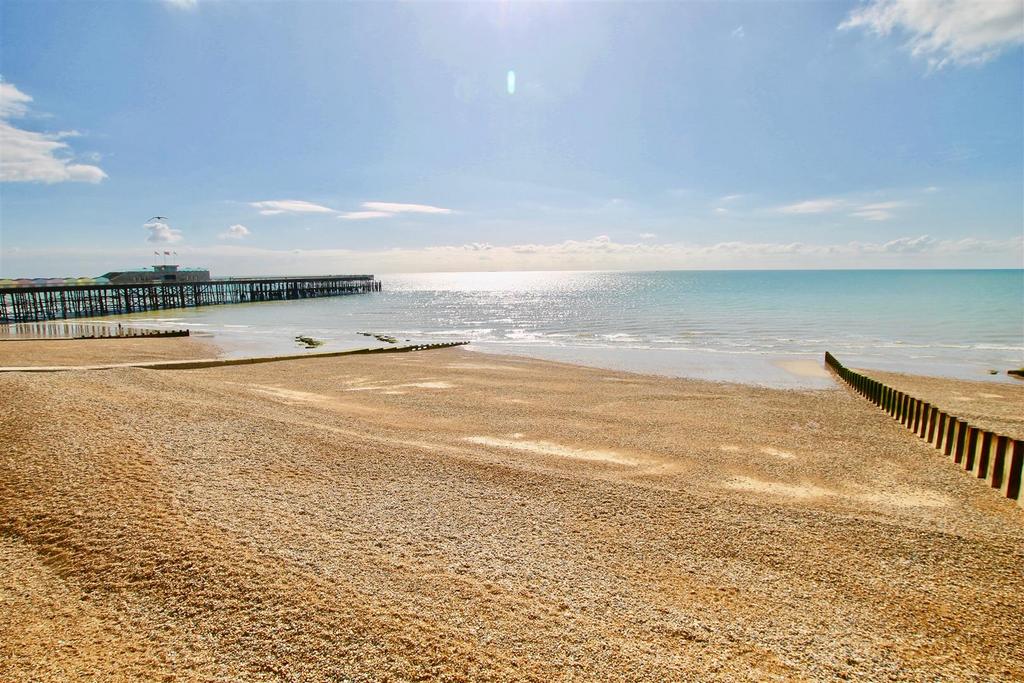 Pier.jpeg
