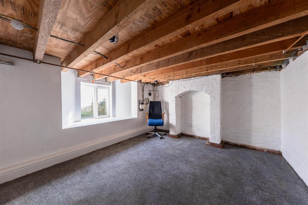 98 Navigation Road-001.jpg