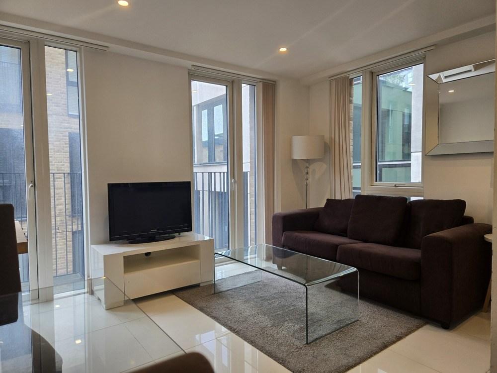 A Modern Studio Flat in Unison Apartments, 36 Chu