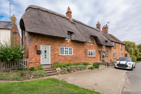 2 bedroom cottage for sale, High Street, Nash, Buckinghamshire, MK17
