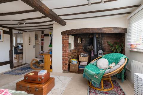 2 bedroom cottage for sale, High Street, Nash, Buckinghamshire, MK17