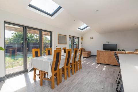 undefined, Village Road, Bromham, Bedfordshire, MK43