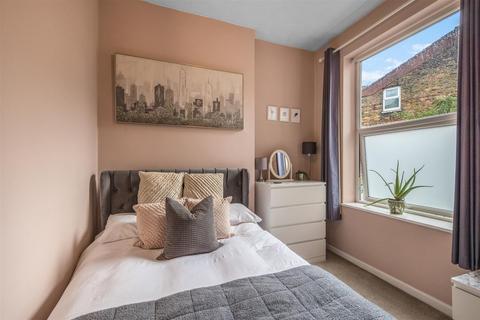 1 bedroom flat for sale, Victoria Road North, Southsea