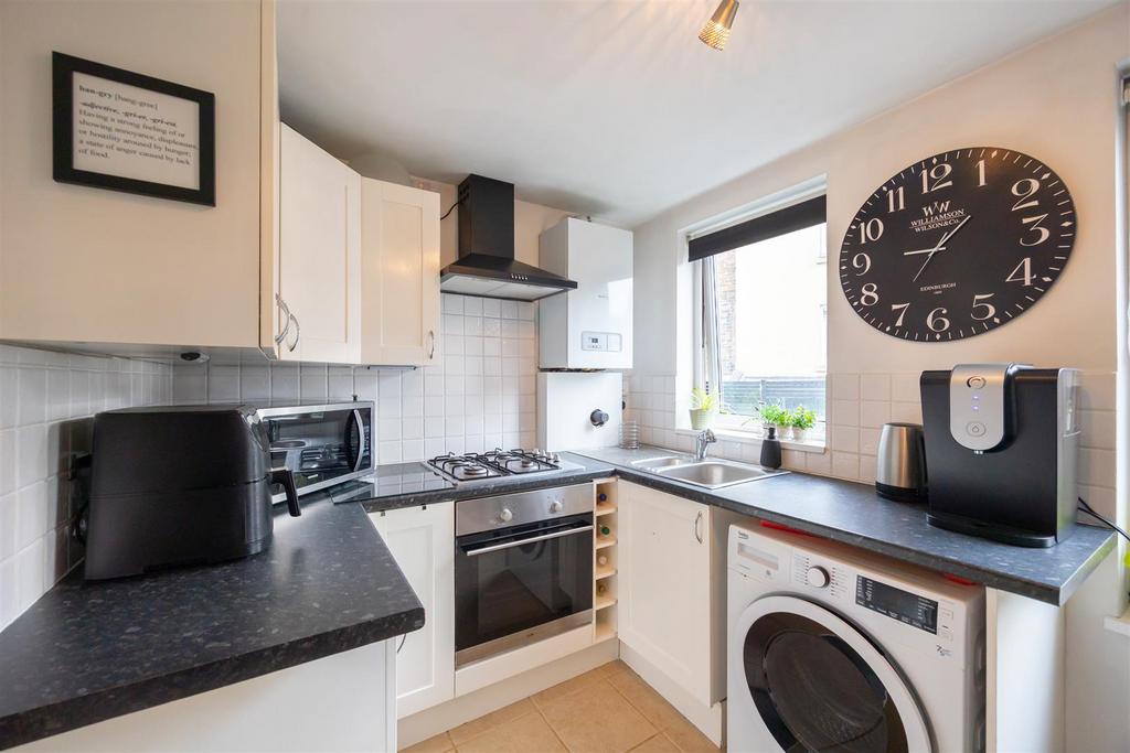 Kitchen Units.jpg
