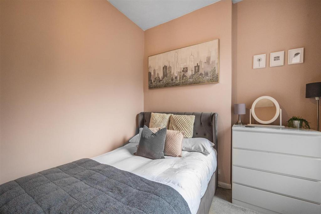 Bedroom One.jpg