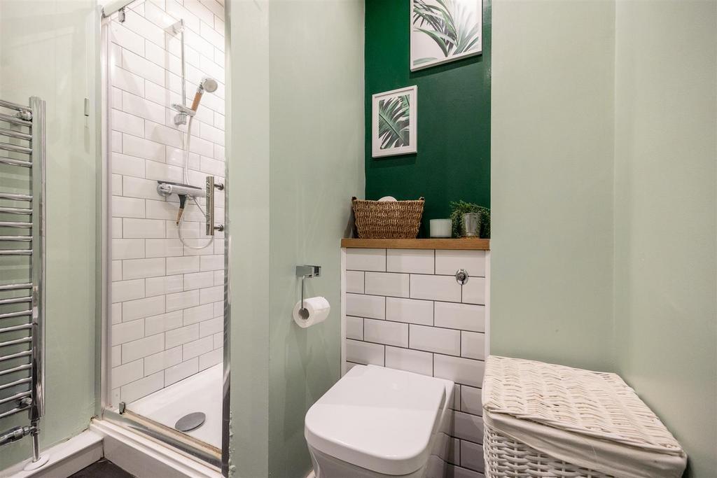 Shower Room.jpg