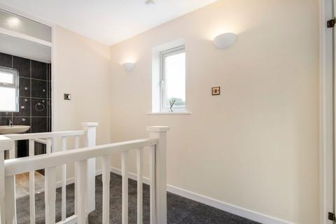 2 Argles Close, Greenhithe, DA9 9PA