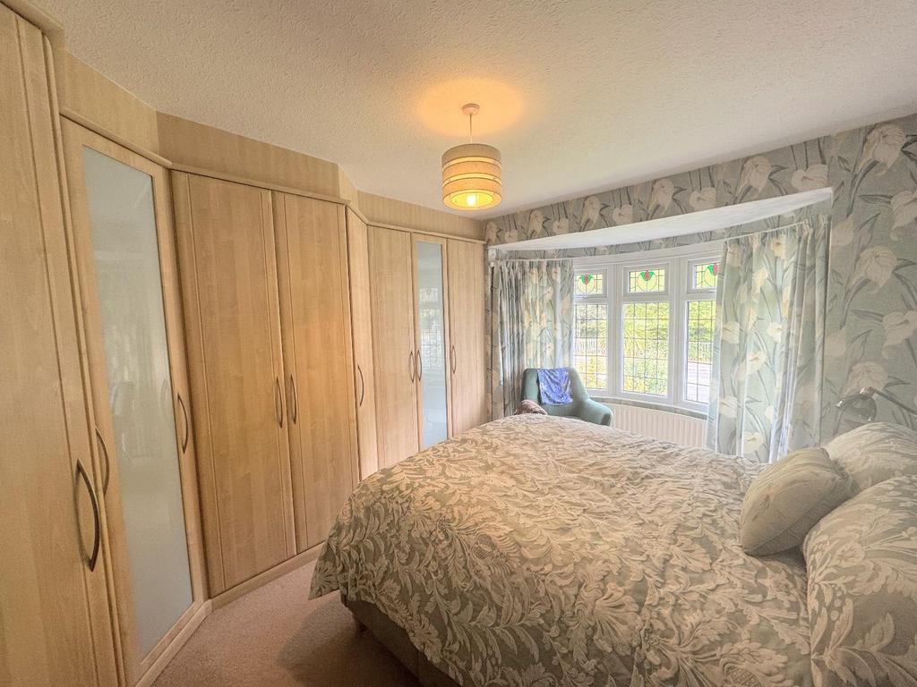 Bedroom ( front)