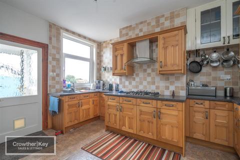 3 bedroom house for sale, Meadow Lane, Dove Holes, Buxton